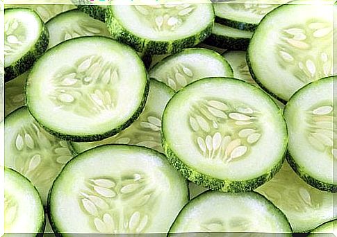 Cucumber slices 