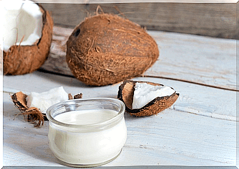 coconut oil to prevent depigmentation of the hair