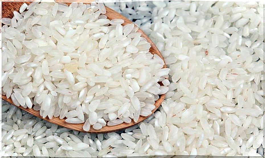 rice, one of the foods rich in carbohydrates