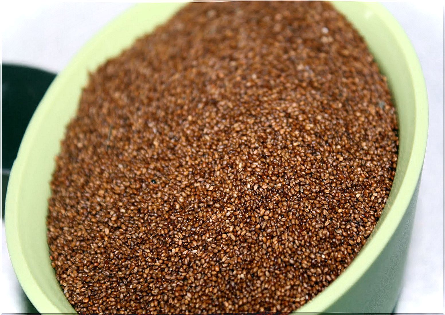 Teff gives you a feeling of fullness which is useful when you want to eat cereals for weight loss.